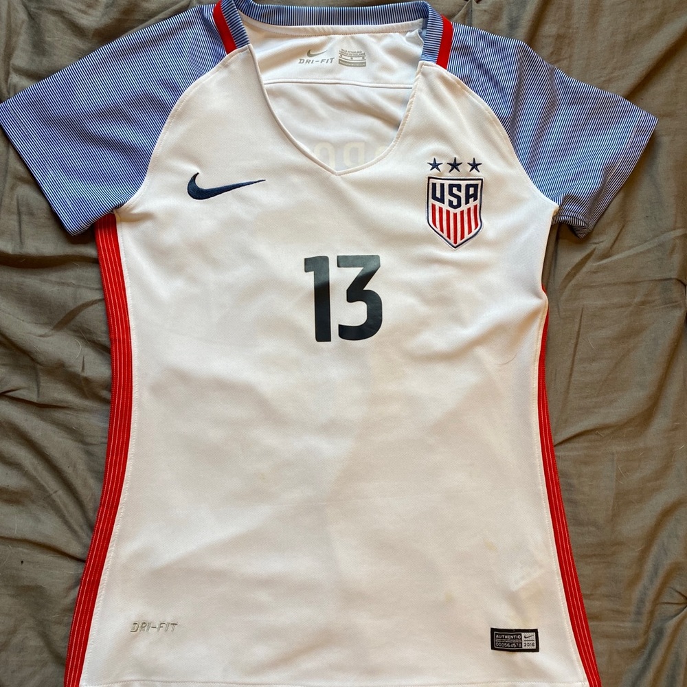 Woman’s Soccer Jersey
